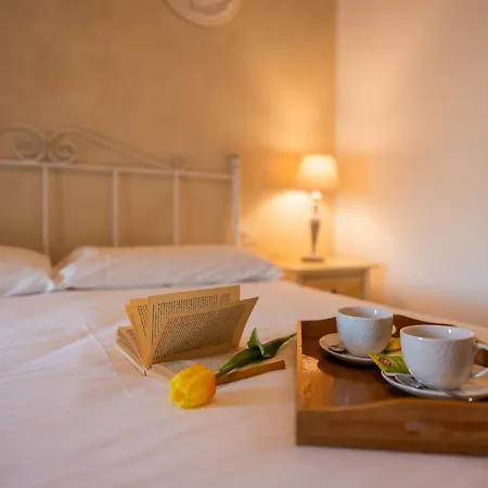 Bed & Breakfast Palazzo De Luca By Apulia Hospitality 3*
