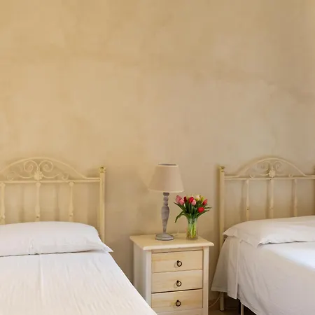 Palazzo De Luca By Apulia Hospitality Bed & Breakfast 3*