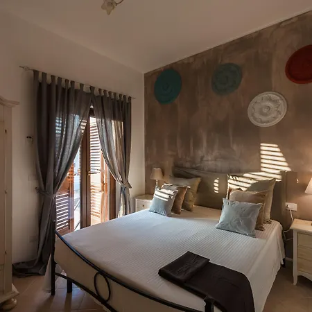 Palazzo De Luca By Apulia Hospitality 파사노